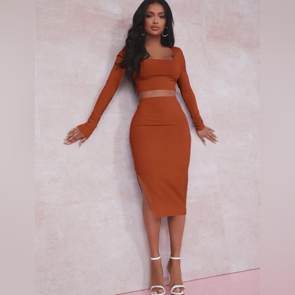 Shein SXY Solid Crop Tee & Split Thigh Skirt Set
